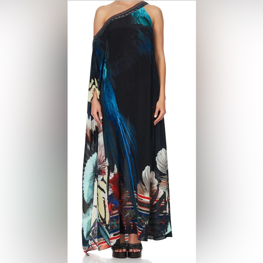One Shoulder Kaftan With Neckband
Night Flight